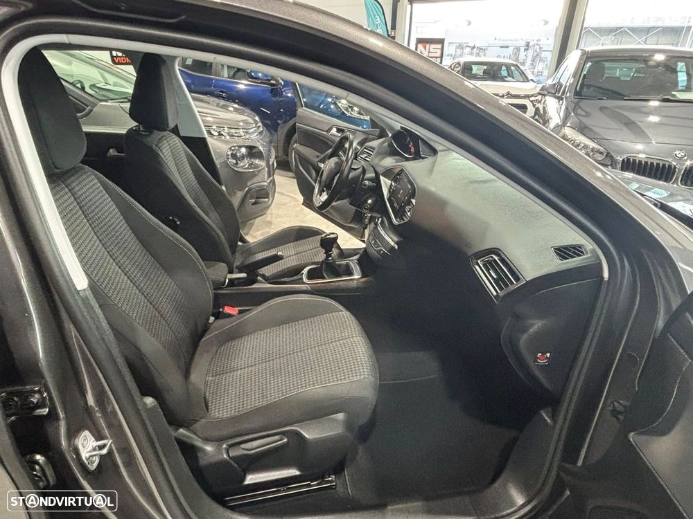 Peugeot 308 1.2 PureTech Business Line - 14