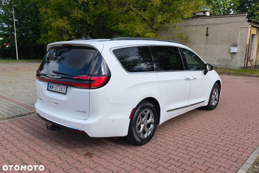 Chrysler Pacifica - 12