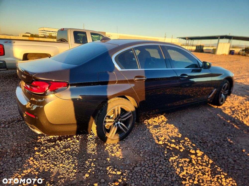 BMW Seria 5 530i GPF Luxury Line sport - 3