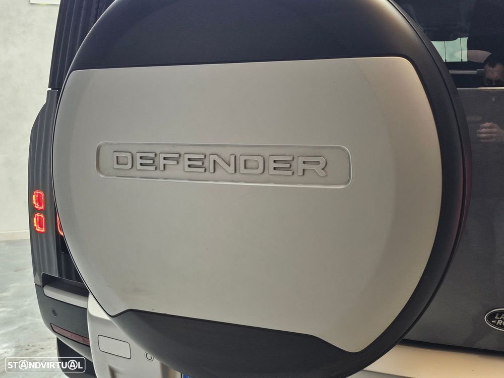 Land Rover Defender 110 D200 - 35