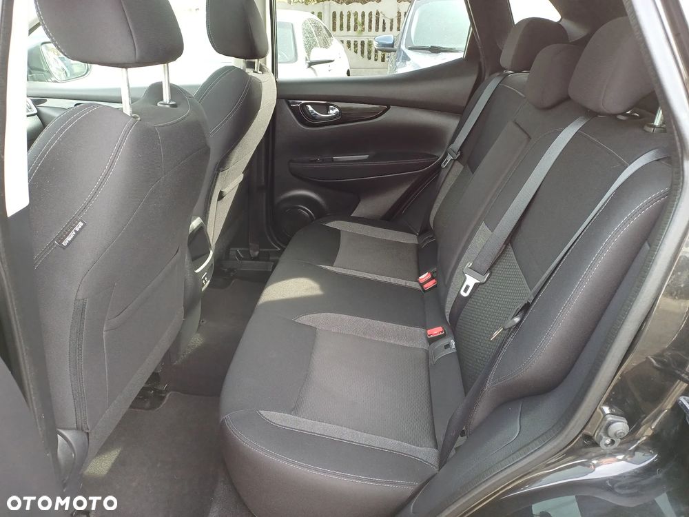 Nissan Qashqai 1.3 DIG-T N-Connecta DCT - 17