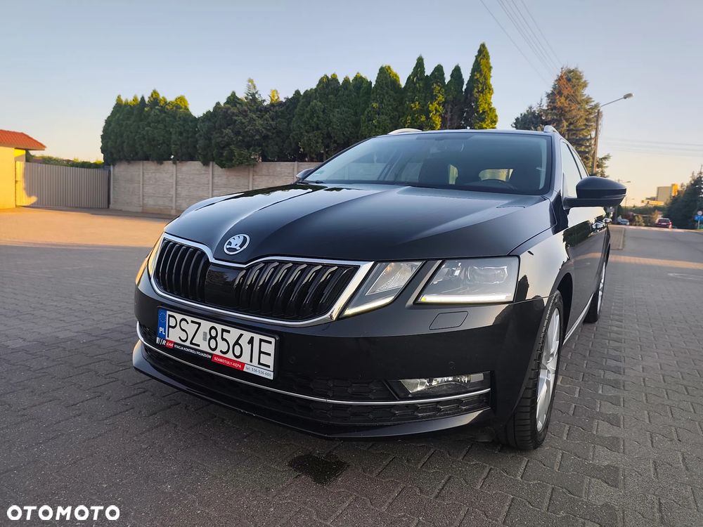 Skoda Octavia 2.0 TDI DSG Premium Edition - 1