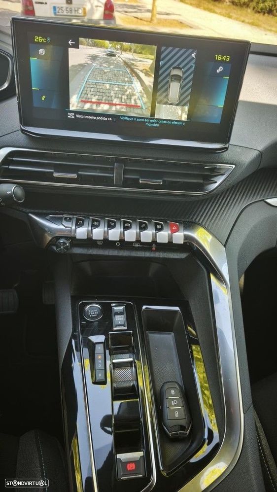 Peugeot 3008 1.6 Hybrid Allure Pack e-EAT8 - 26