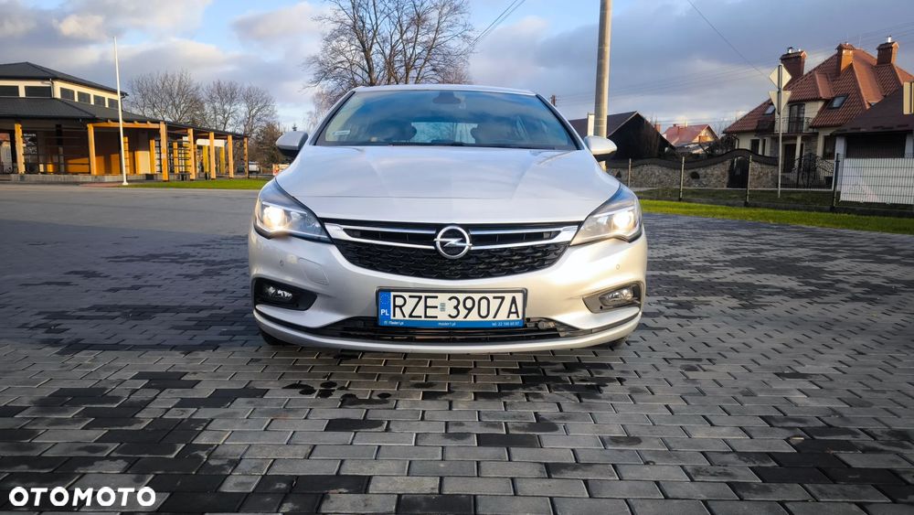Opel Astra 1.6 CDTI Enjoy - 10