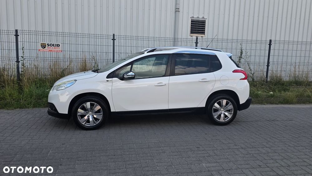 Peugeot 2008 1.5 BlueHDi Style - 25