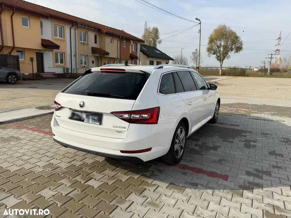 Skoda Superb 2.0 TDI 4X4 DSG Laurin & Klement - 6