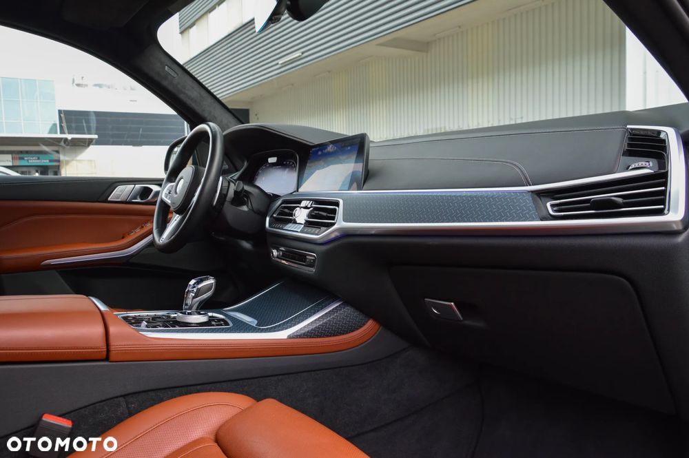 BMW X7 M50i - 20