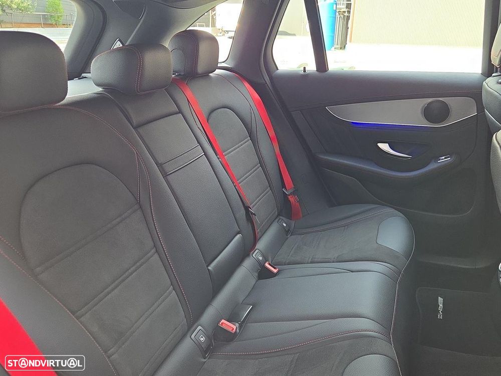 Mercedes-Benz GLC 220 d 4Matic 9G-TRONIC AMG Line Plus - 25