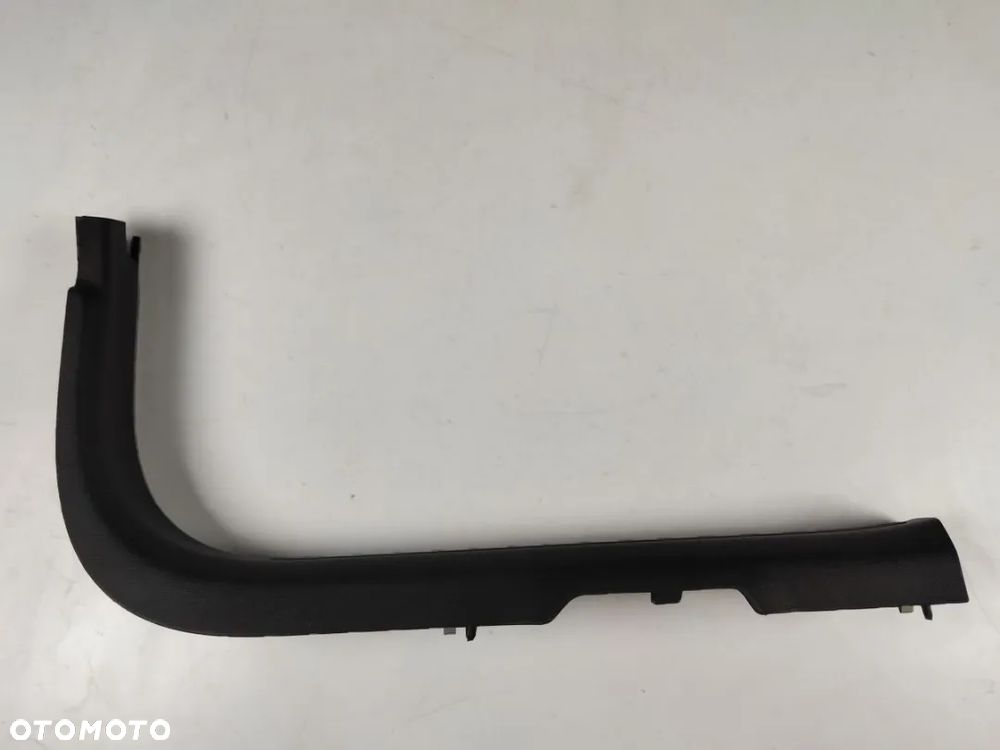 VOLVO XC40 17-21r Poszycie Nakładka Progu Przód Prawy - 3