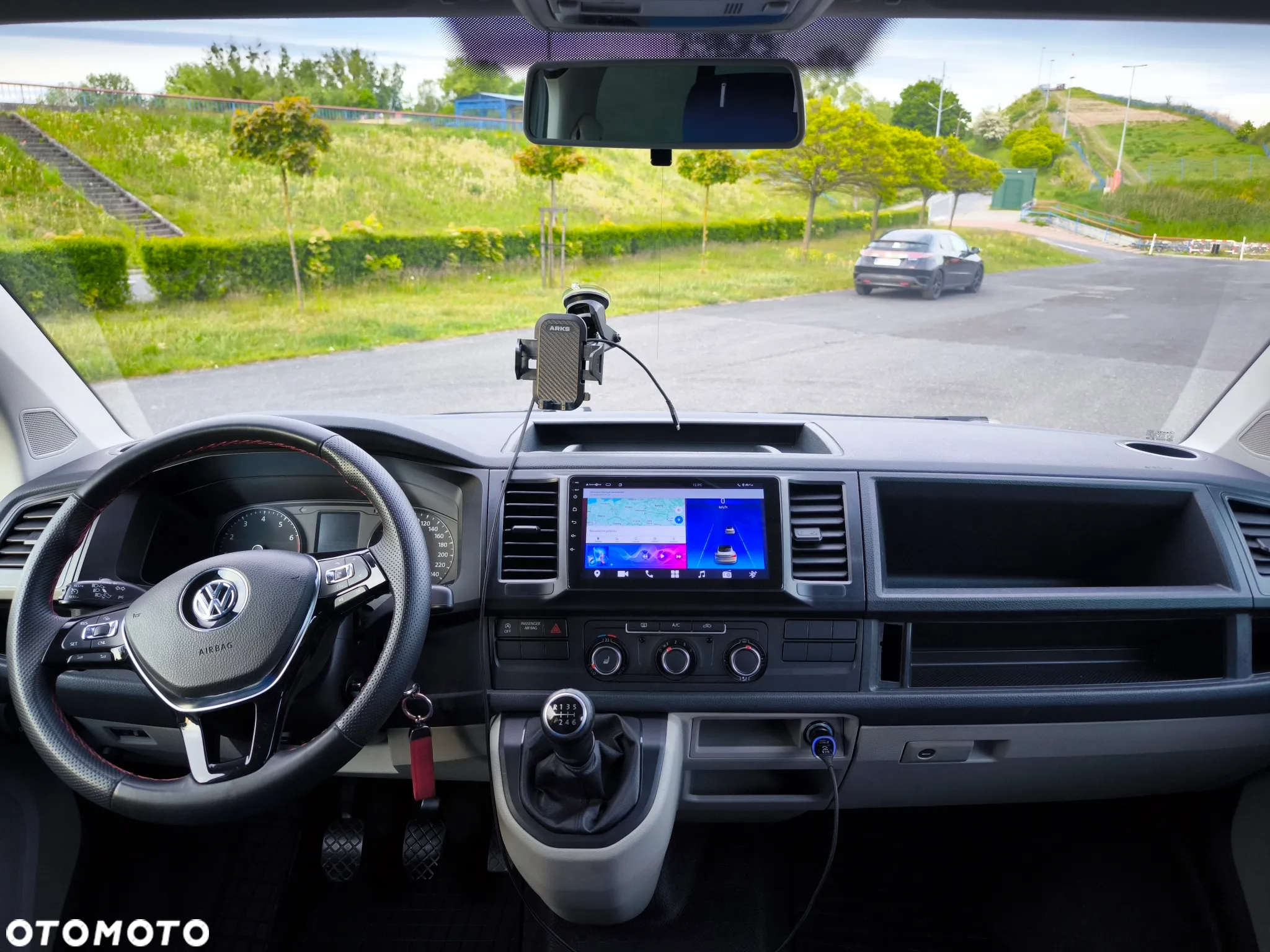Volkswagen Transporter - 8