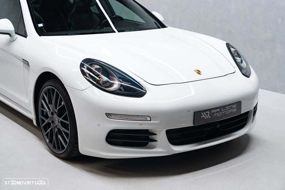 Porsche Panamera 3.0 V6 - 6