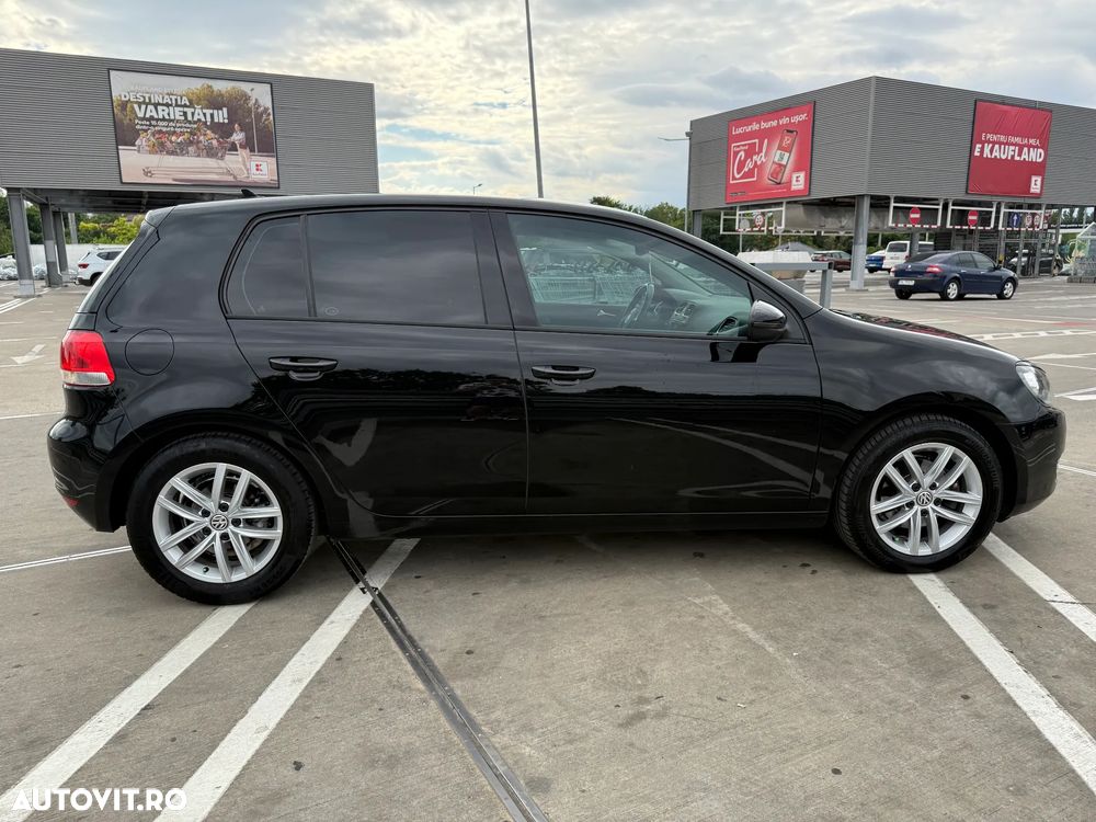 Volkswagen Golf - 11