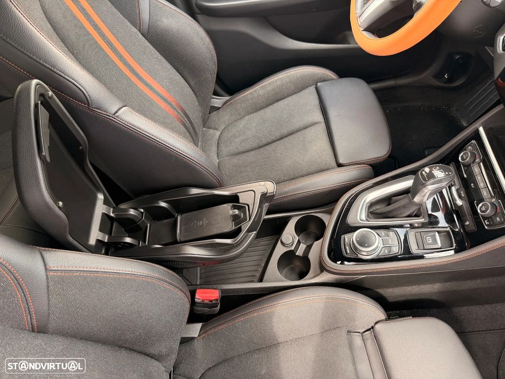 BMW 225xe Active Tourer Advantage - 11