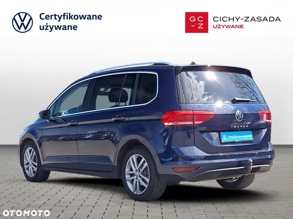 Volkswagen Touran - 4