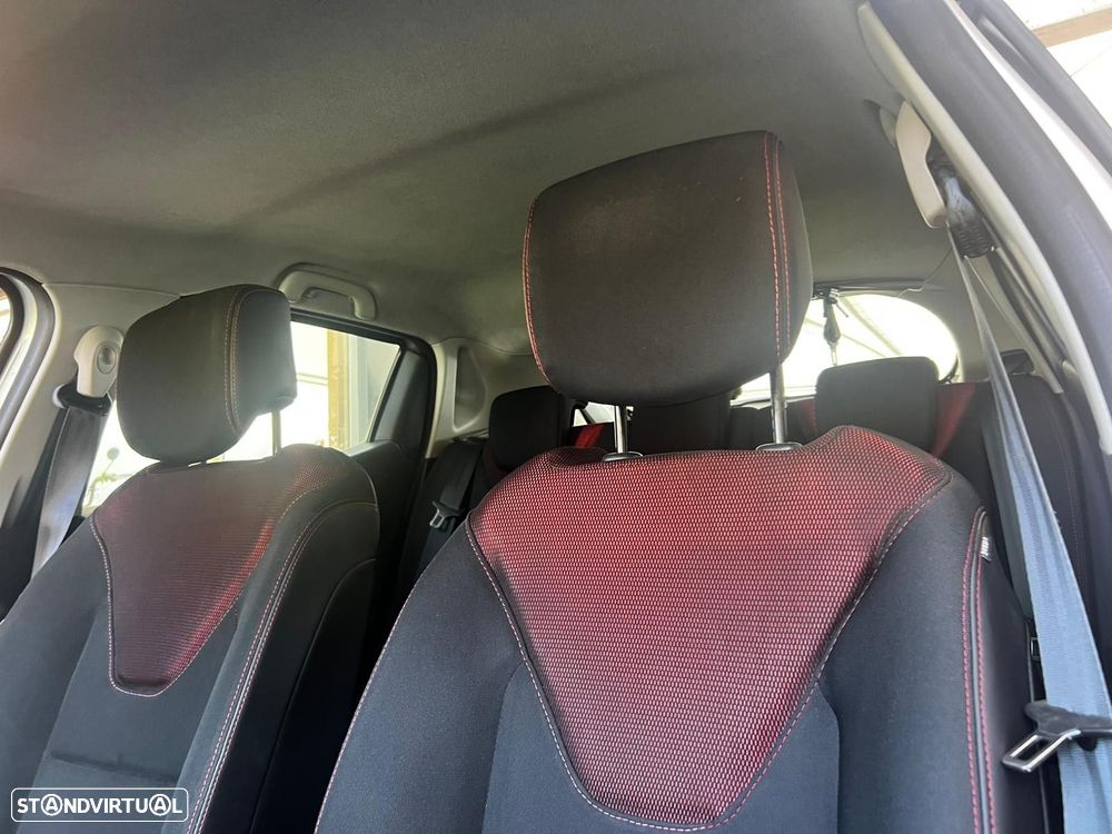 Renault Clio 1.5 dCi Confort - 9