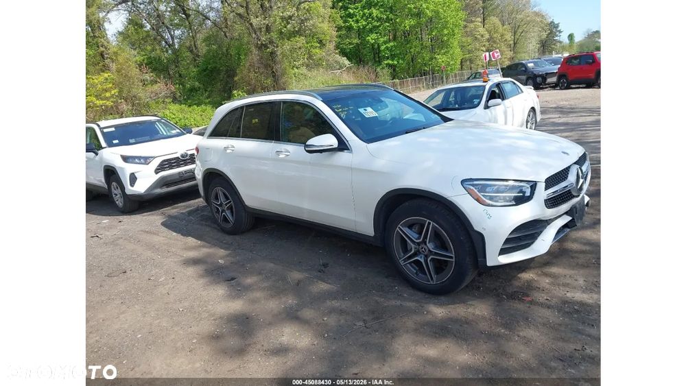 Mercedes-Benz GLC 300 4Matic 9G-TRONIC AMG Line - 3