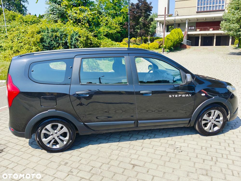 Dacia Lodgy TCe 115 Stepway - 3