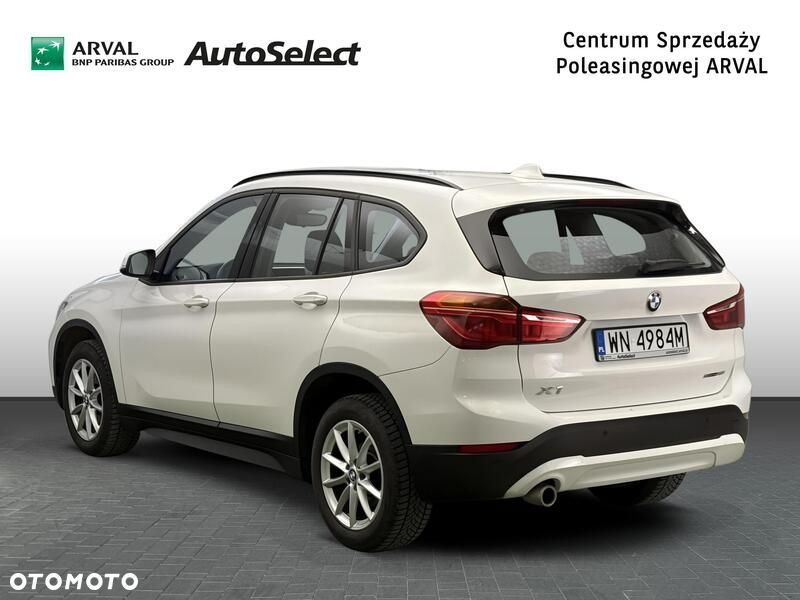 BMW X1 sDrive18i GPF - 3
