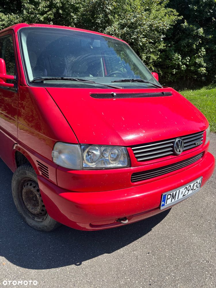 Volkswagen Caravelle - 2