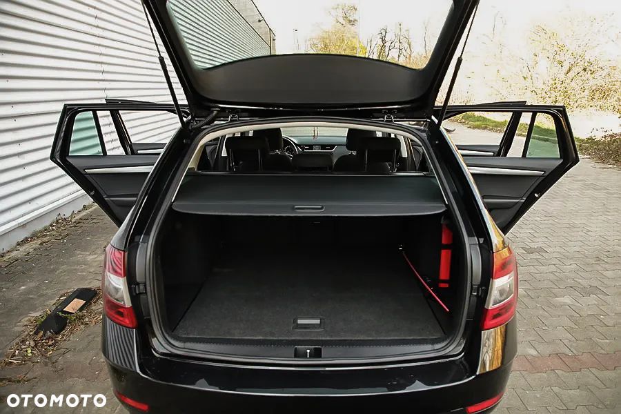 Skoda Octavia 1.6 TDI DSG Soleil - 16