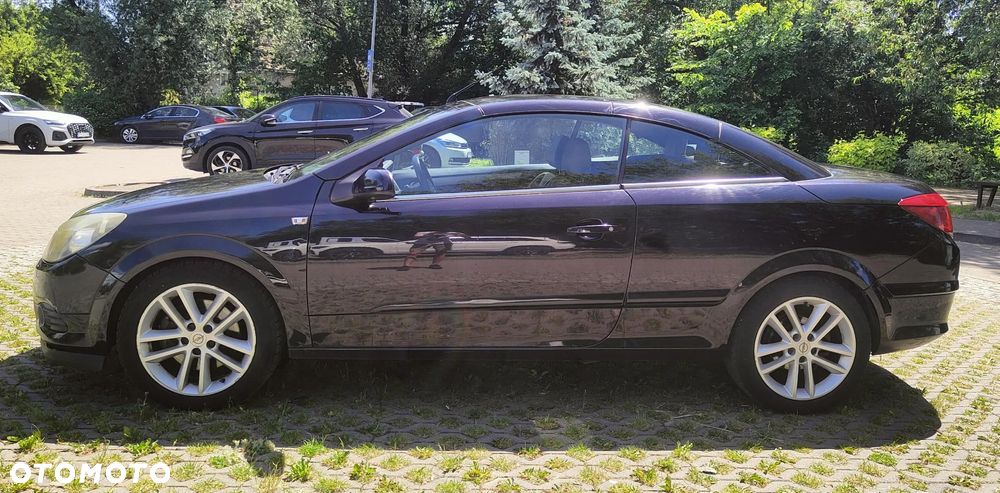 Opel Astra 1.9 CDTI Cosmo - 24