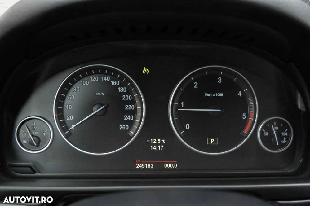 BMW Seria 5 520d Aut. BluePerformance - 28