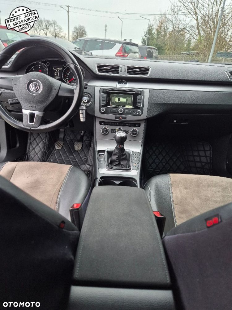 Volkswagen Passat - 17