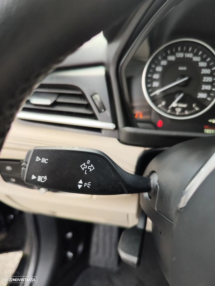 BMW 216 Active Tourer d Aut. Sport Line - 30