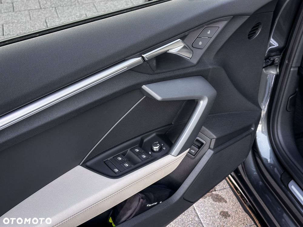 Audi A3 Sportback - 16