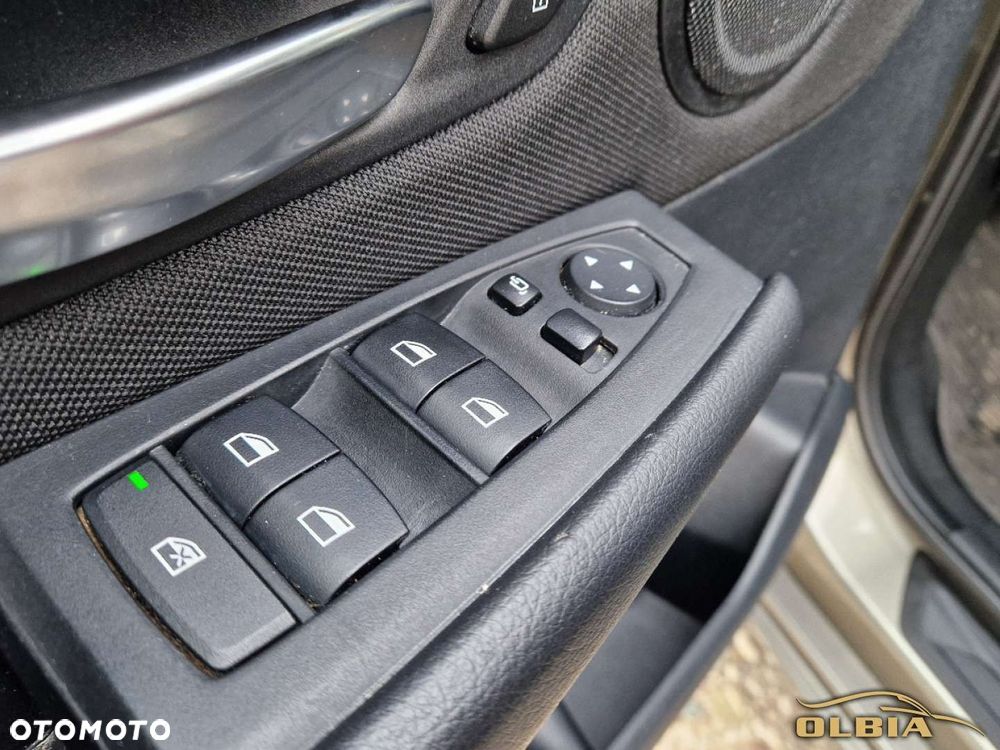 BMW Seria 2 218d Sport Line - 23