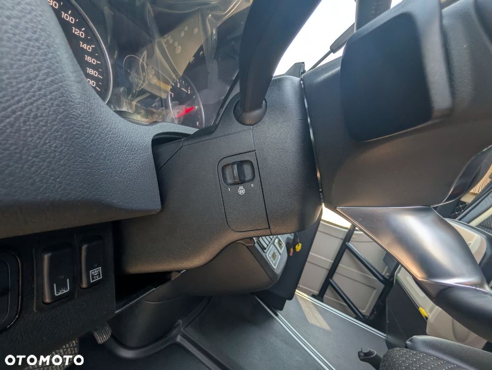 Mercedes-Benz Sprinter 519 - 21