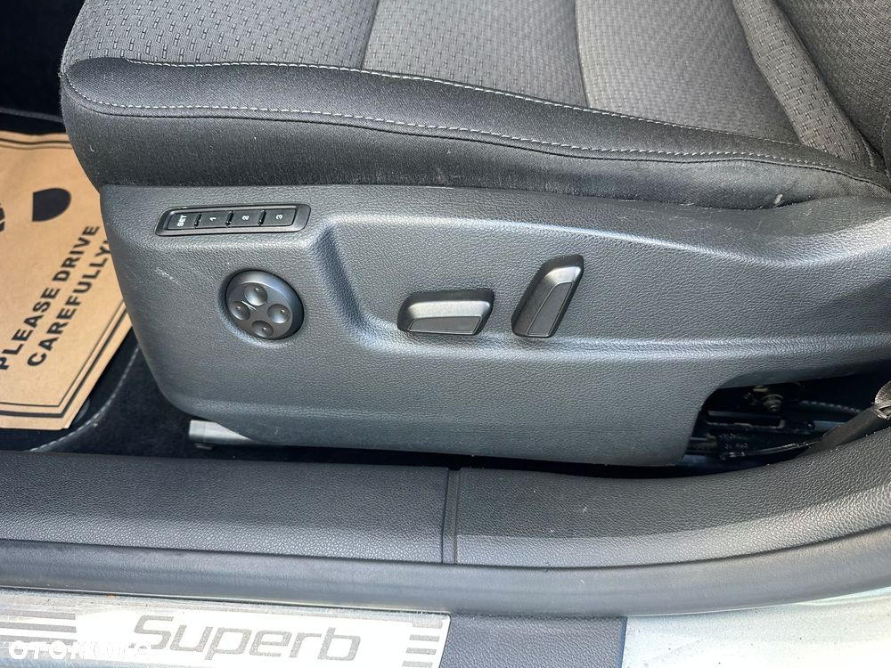 Skoda Superb 2.0 TDI Ambition - 7