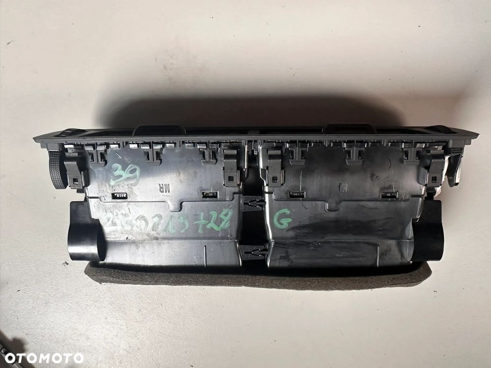 Kratka nawiewu konsoli VW Polo VI 2G 2G0819728G - 8