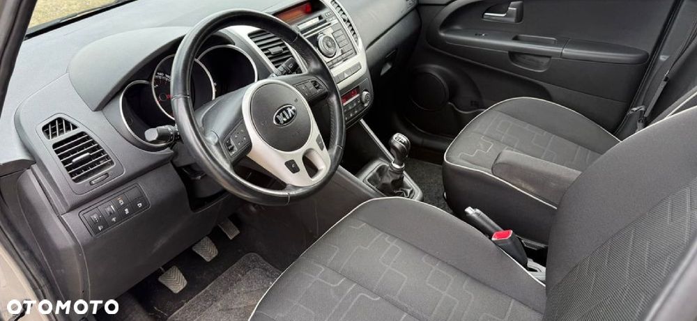 Kia Venga 1.6 CVVT Dream-Team Edition - 13