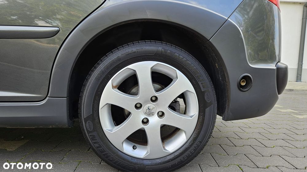 Peugeot 207 120 VTi Outdoor - 19