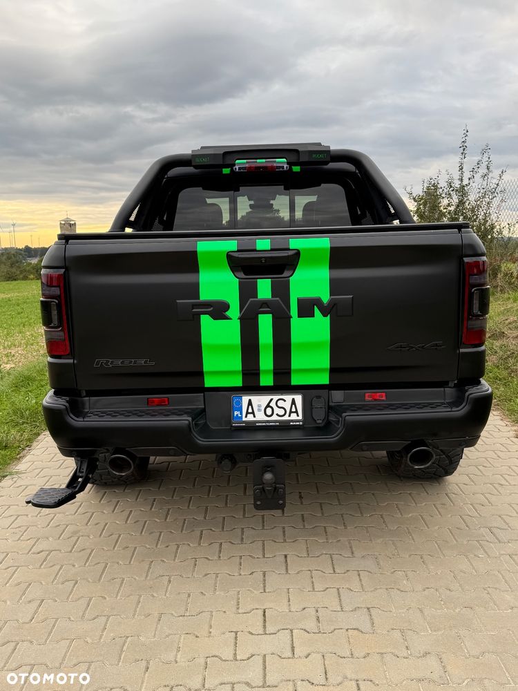 Dodge RAM 1500 5.7 4x4 - 6