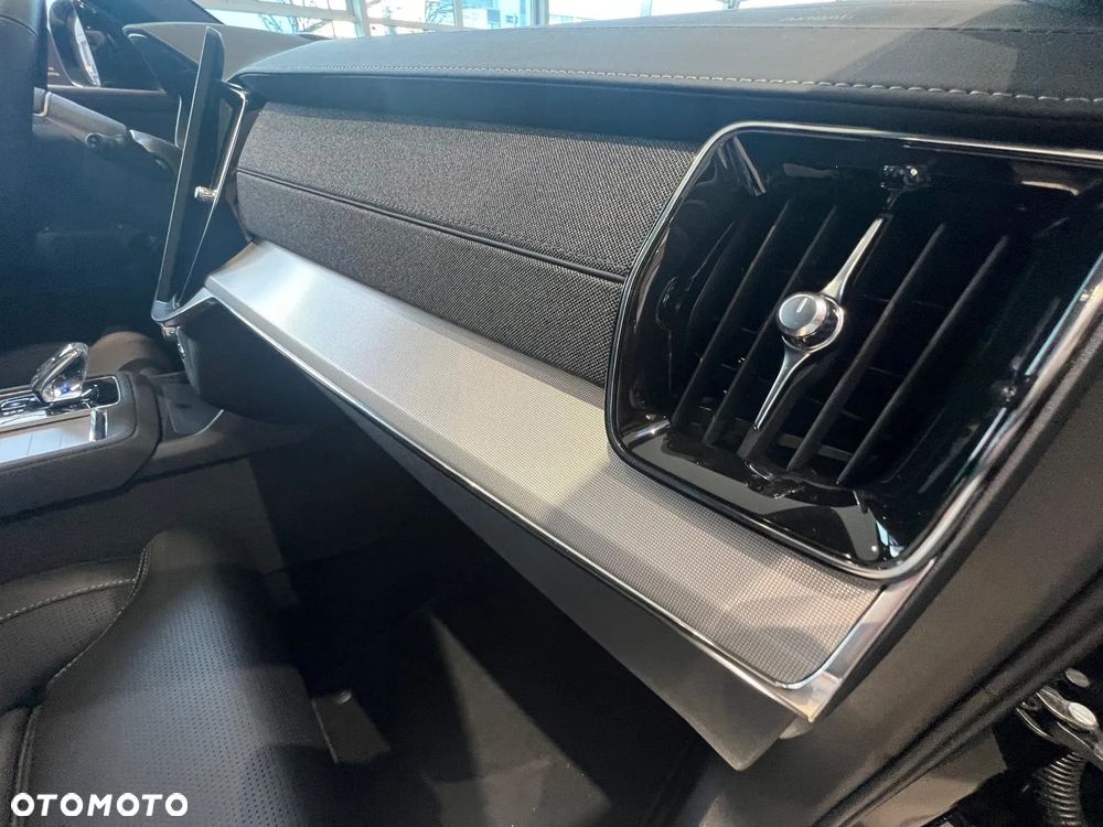 Volvo XC 90 T8 AWD Plug-In Hybrid Ultra Black Edition 7os - 29