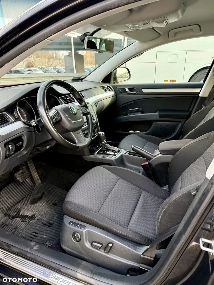 Skoda Superb 2.0 TSI Elegance DSG - 7