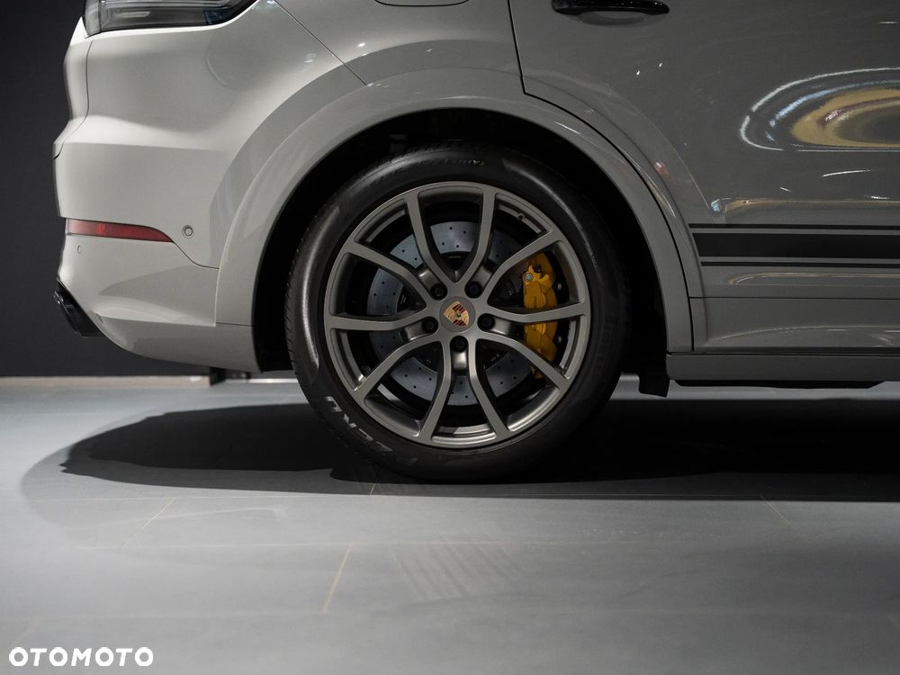 Porsche Cayenne - 10