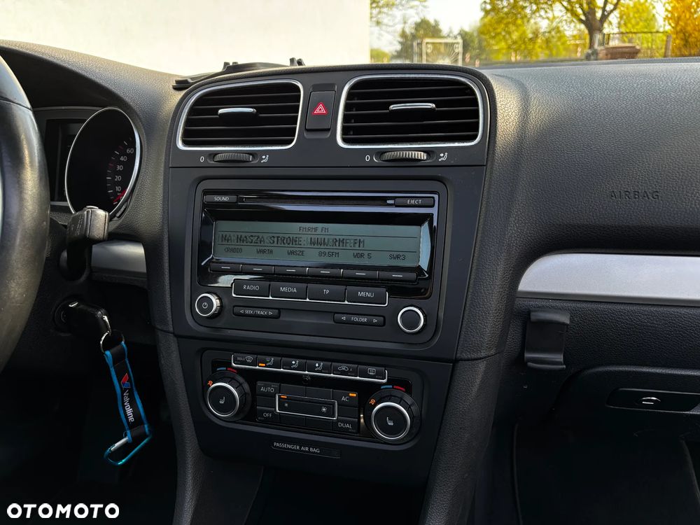 Volkswagen Golf 2.0 TDI DPF Highline - 36