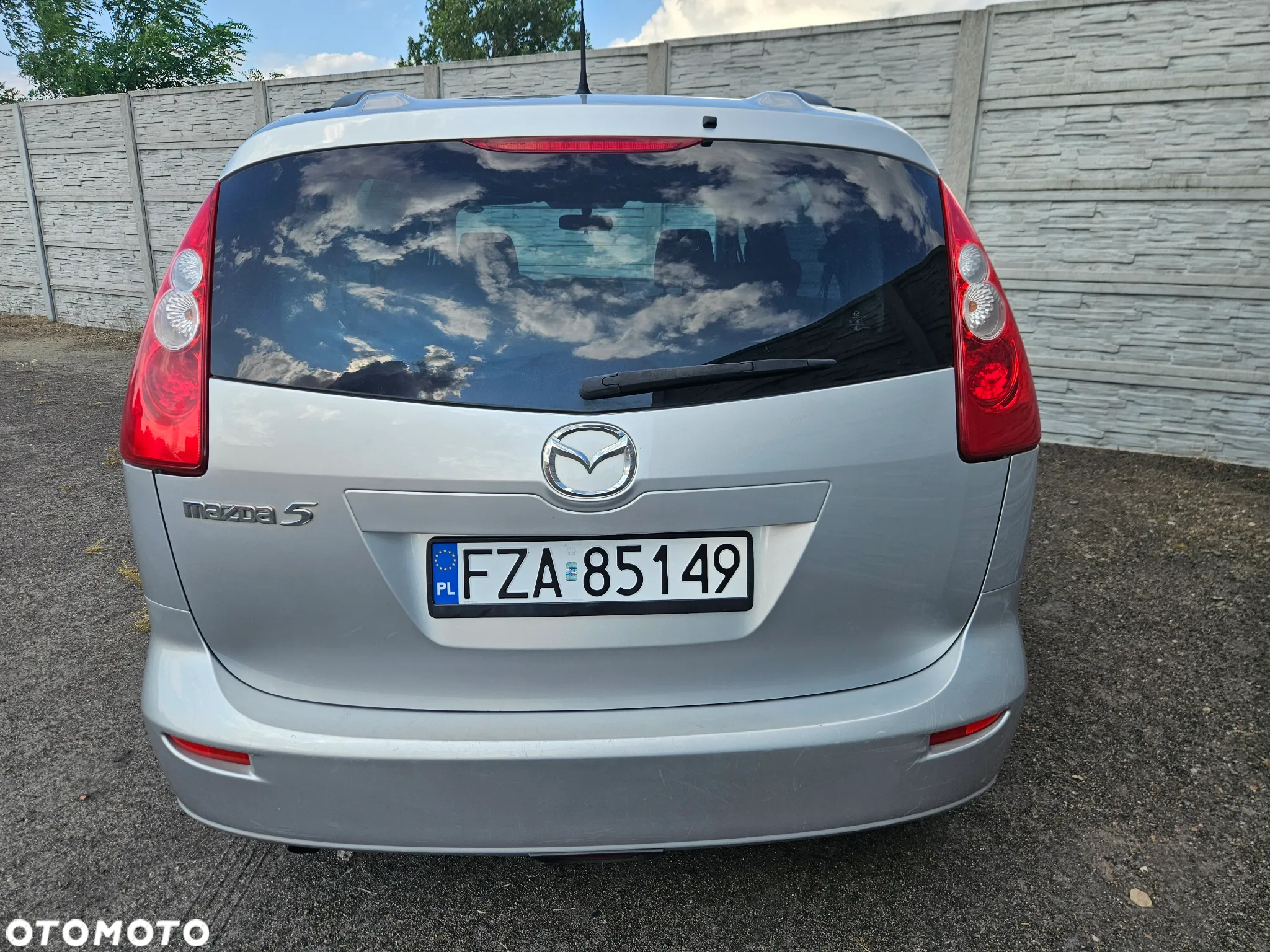 Mazda 5 - 5