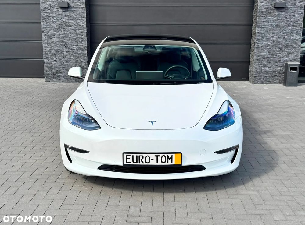 Tesla Model 3 Langstreckenbatterie Allradantrieb Dual Motor - 11