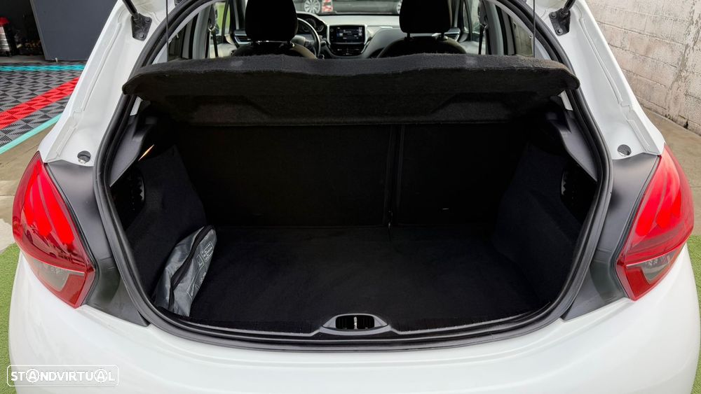 Peugeot 208 1.2 PureTech Style - 8