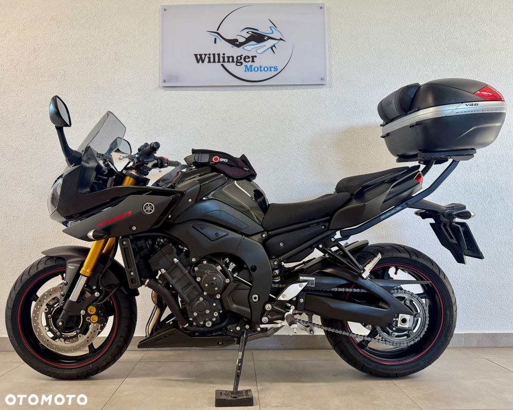 Yamaha FZ8 - 1