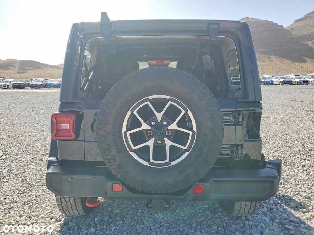 Jeep Wrangler - 11