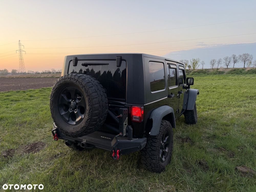 Jeep Wrangler - 9