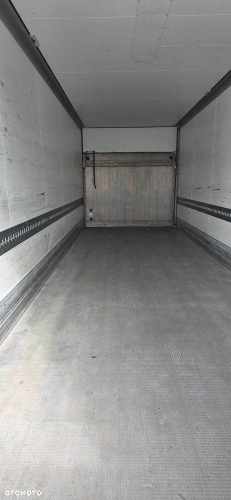 Schmitz Cargobull AKO 18 - 25