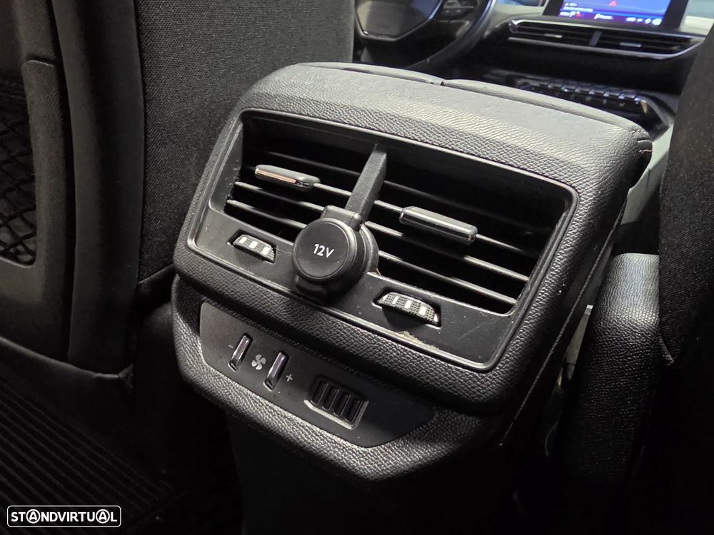 Peugeot 5008 BlueHDI 130 EAT8 Allure Pack - 14