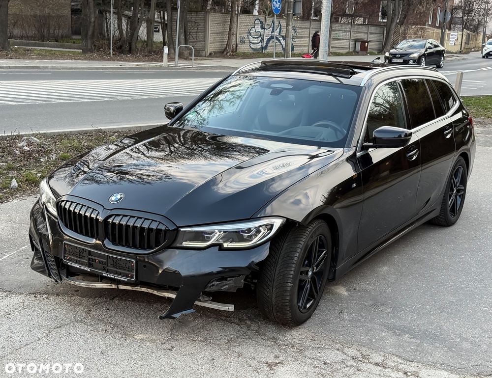 BMW Seria 3 320d xDrive M Sport - 2