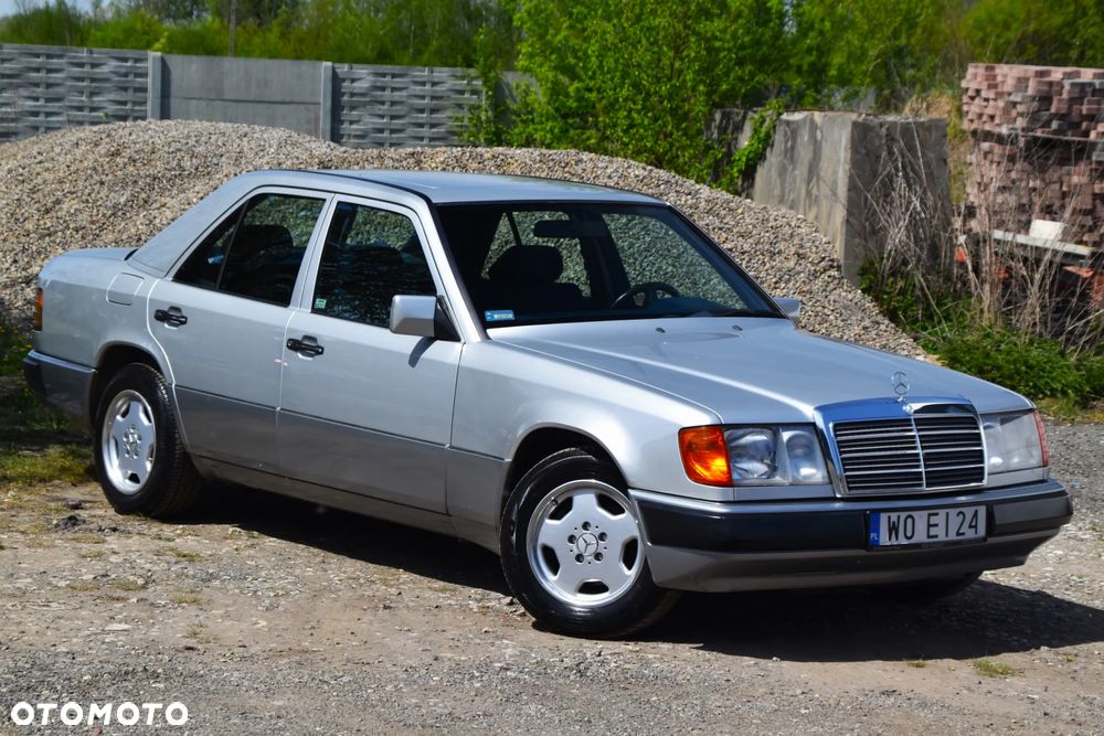 Mercedes-Benz Klasa E - 29